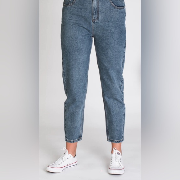 Harlow Mom Jean - Picture 1 of 3